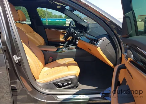 2018 BMW 530E Iperformance from USA, damaged, VIN WBAJA9C50JB033211